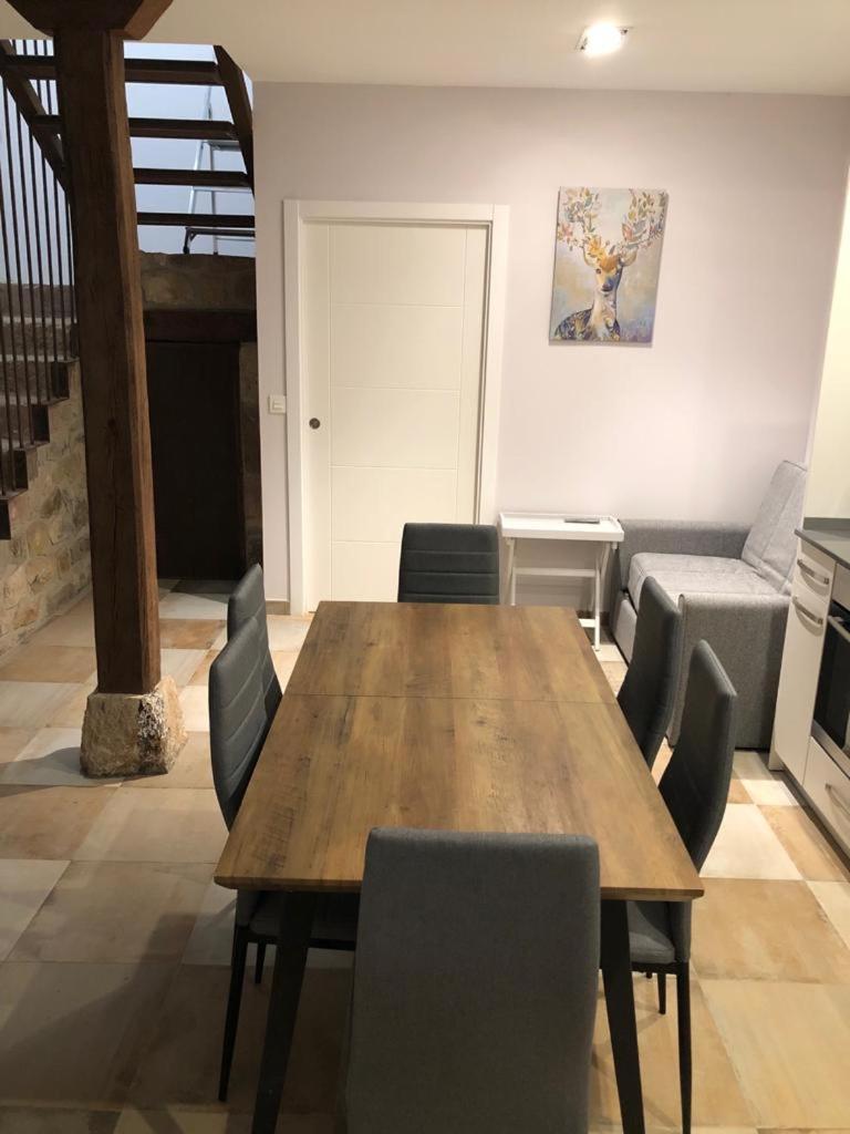 הוסטל Casa Perazancas At 34-49 מראה חיצוני תמונה