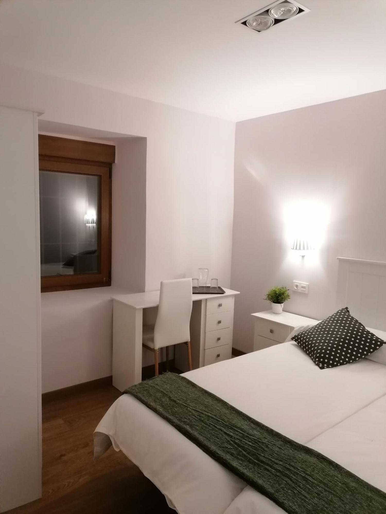 הוסטל Casa Perazancas At 34-49 מראה חיצוני תמונה
